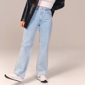 A&F 90s Relaxed Jeans